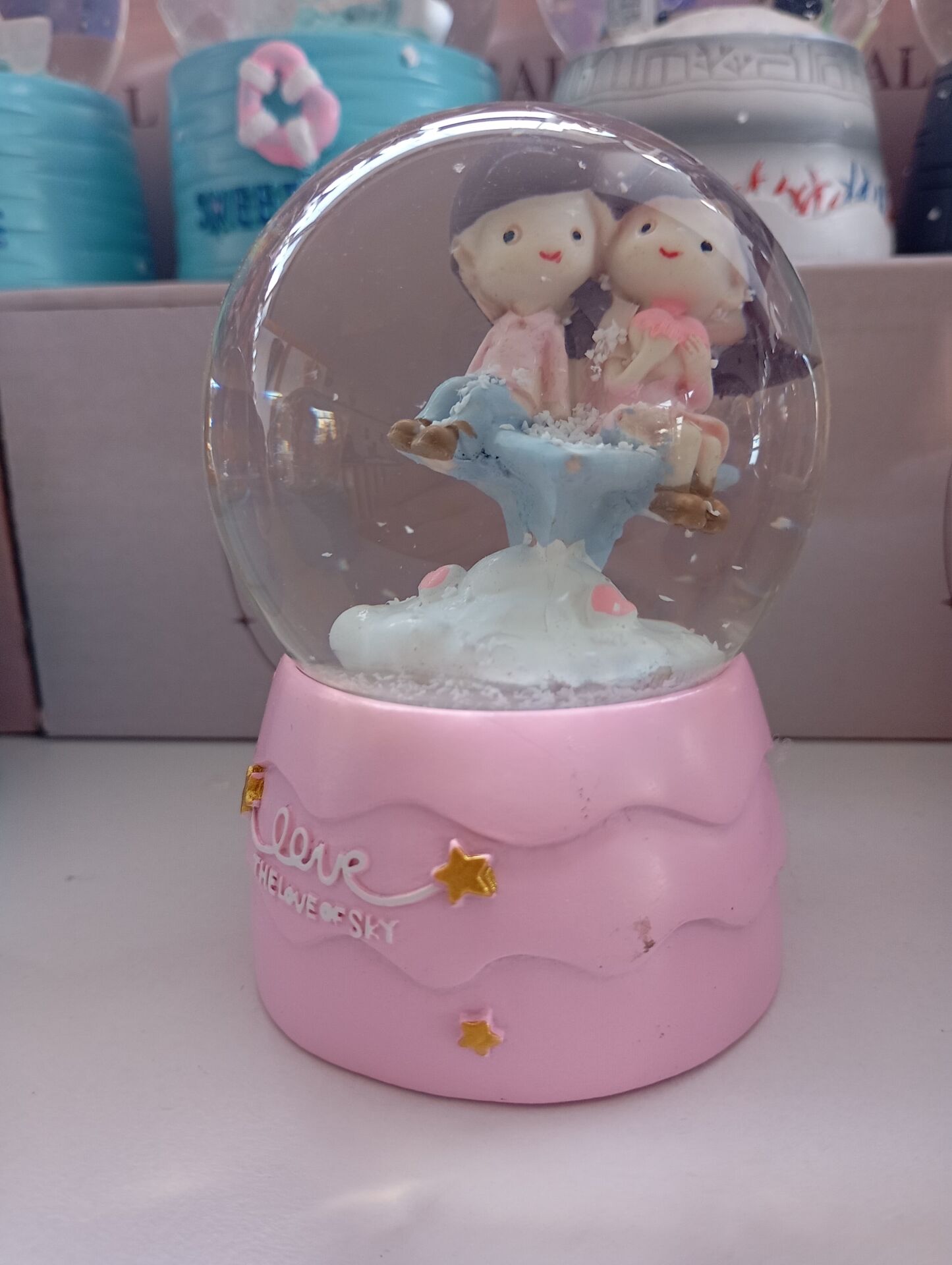 Karakterli Ara Boy Işıklı Kar Küresi