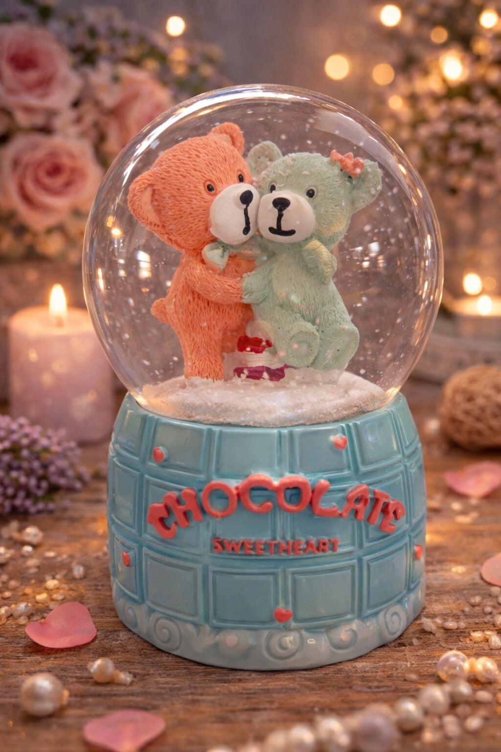 Karakterli Ara Boy Işıklı Kar Küresi