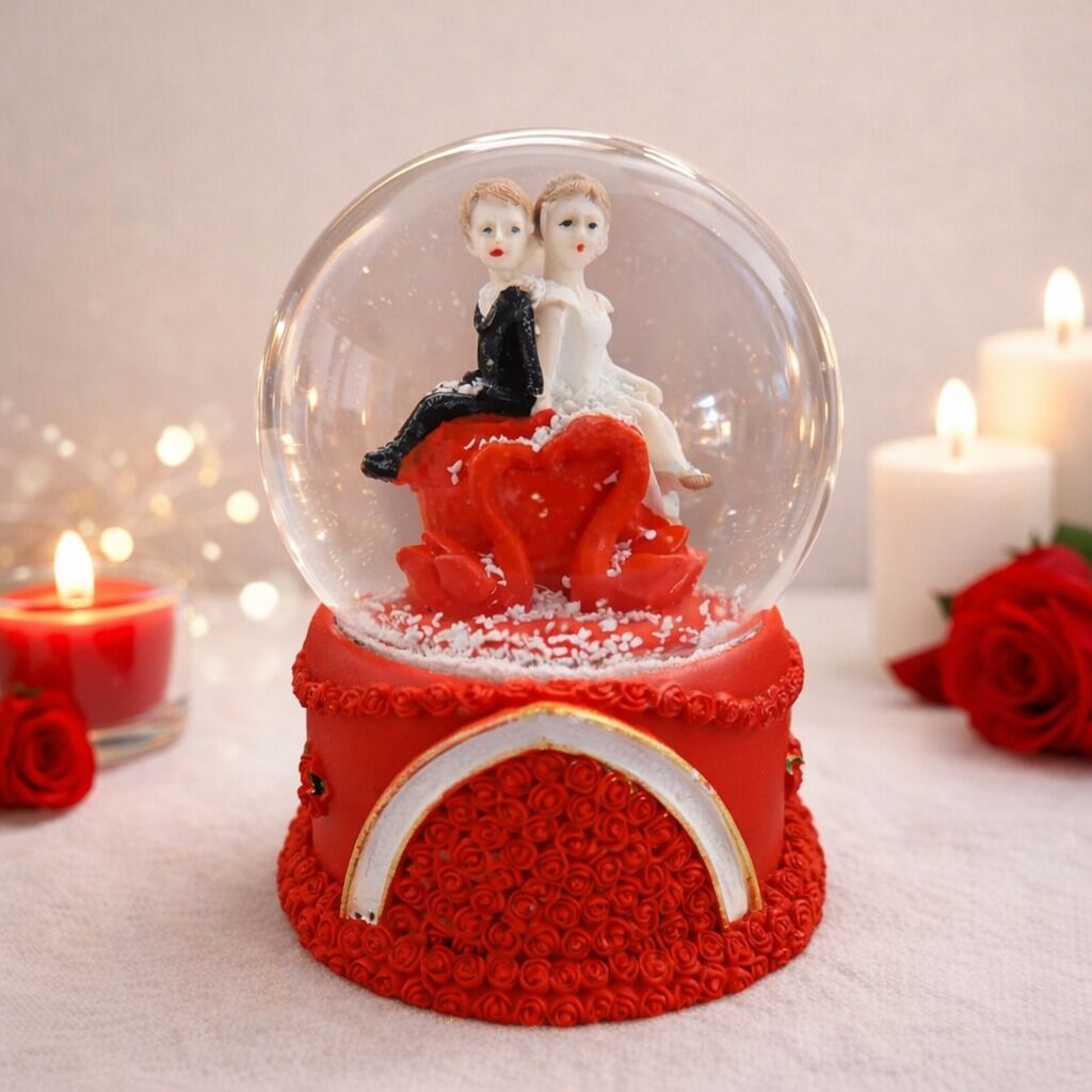 Karakterli Ara Boy Işıklı Kar Küresi