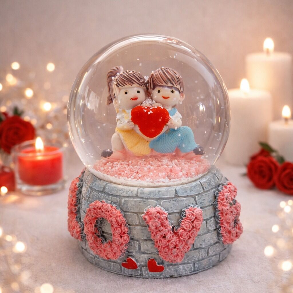 Karakterli Ara Boy Işıklı Kar Küresi