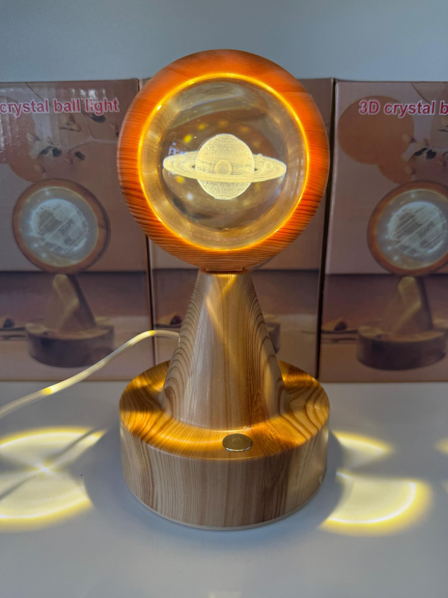 Toptan Satürn Işıklı Cam Küre Dokunmatik 3 Modlu Yansıtmalı Oynar Başlık