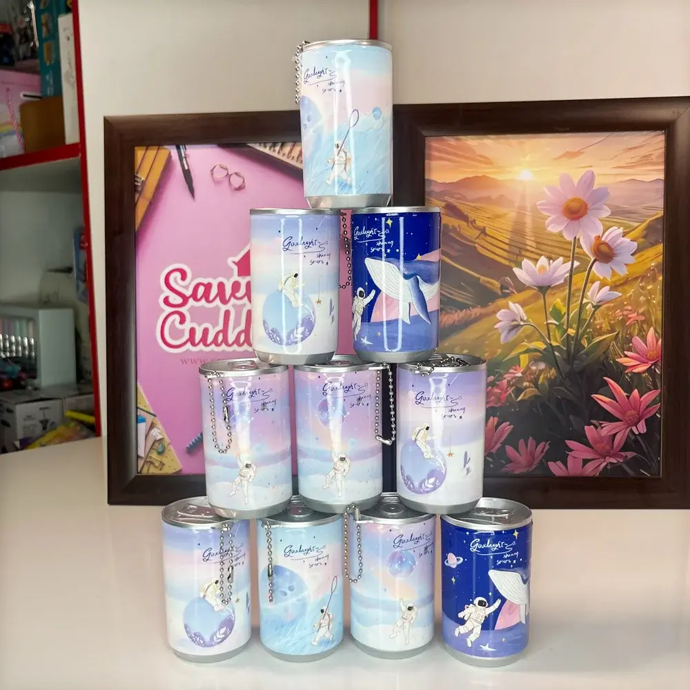 Toptan Sevimli Teneke Kutu Görünümlü Islak Mendil Anahtarlık Çanta Süsü İçecek Kutusu Islak Mendil 1 Adet 30lu