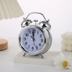 Toptan Gümüş Metal Alarmlı Işıklı Masa Saati